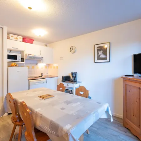 T2 Avec Piscine Couverte Et Parking *