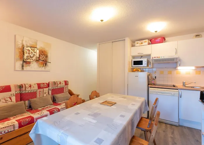 T2 Avec Piscine Couverte Et Parking *